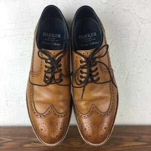 Barker Tan Brown Leather Wingtip Oxfords Men’s Size 9 F Vibram Soles
